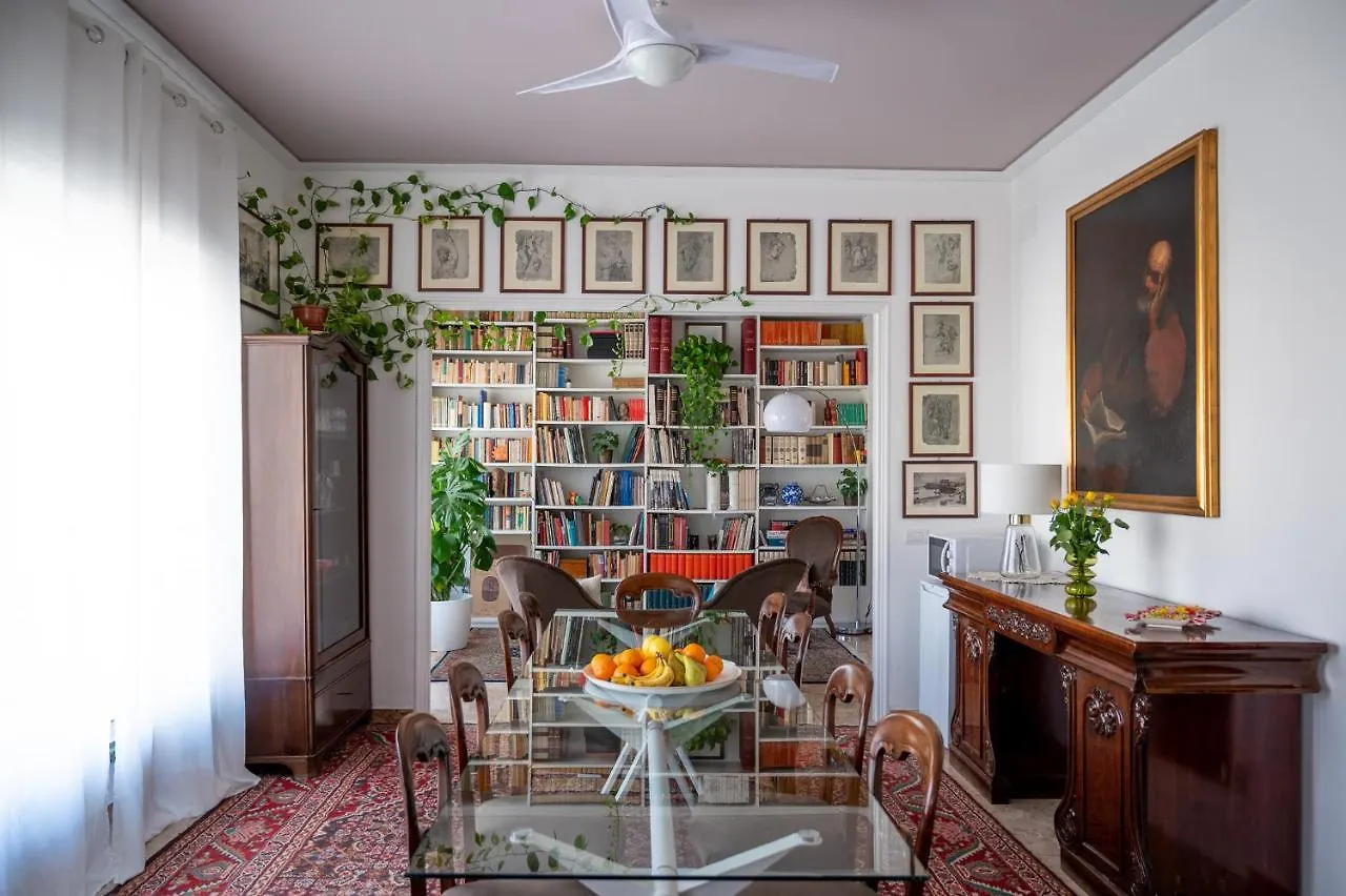 Liberta #102 - Guest House Palermo